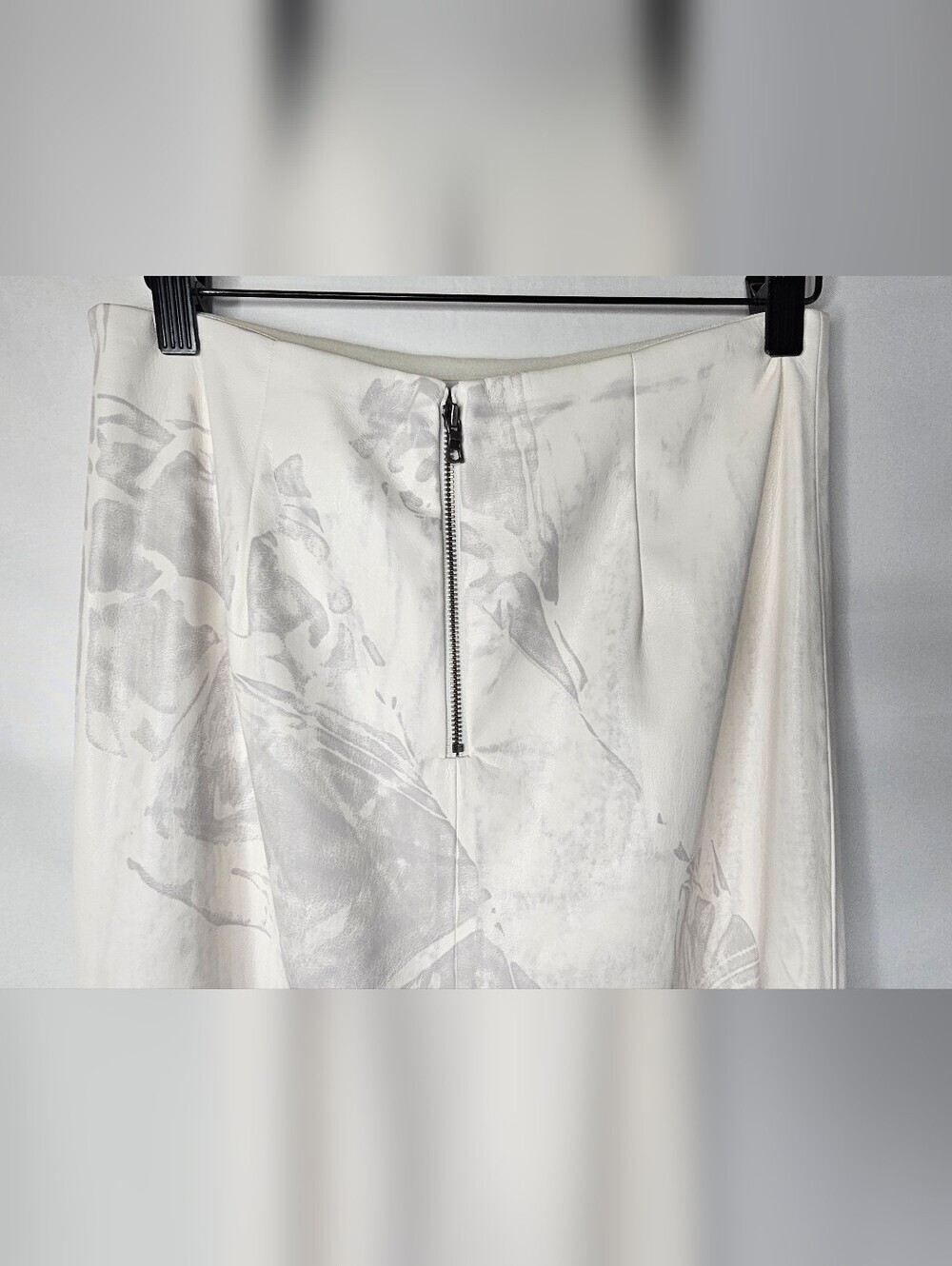 Alice + Olivia Women's Off white Maeve Vegan Midi Skirt Size 6 - Picture 6 of 14